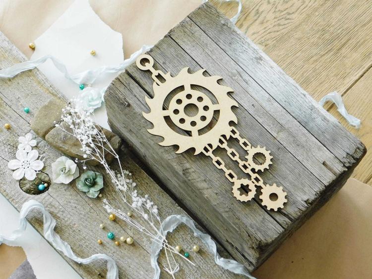 Creative Studio HDF Steampunk Saw #21