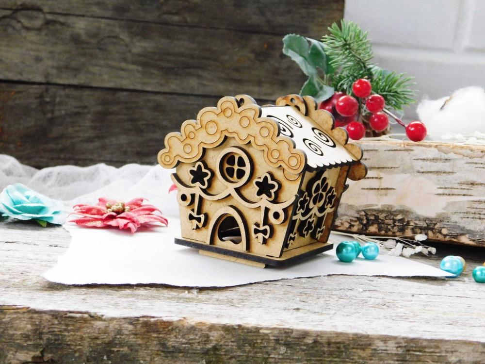 Creative Studio HDF Gingerbread Hut #151